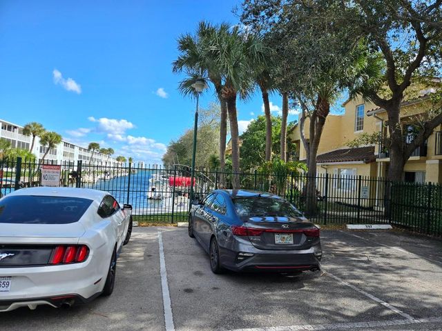 1105 Lake Shore Drive 102, Lake Park, FL 33403