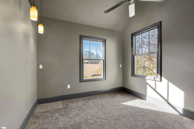 18 Cushing Street, Piedmont, SC 29673