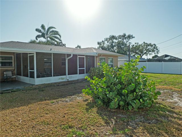 11535 64TH TERRACE, Seminole, FL 33772