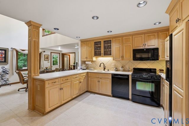 14010 Harbour Pointe Rd, Chesterfield, VA 23112