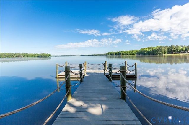 14010 Harbour Pointe Rd, Chesterfield, VA 23112