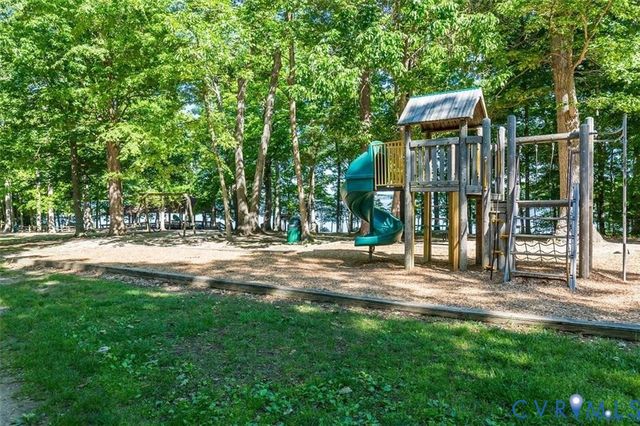 14010 Harbour Pointe Rd, Chesterfield, VA 23112