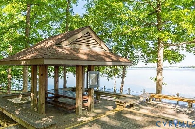 14010 Harbour Pointe Rd, Chesterfield, VA 23112