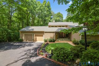 14010 Harbour Pointe Rd, Chesterfield, VA 23112