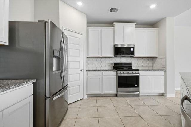 10723 Cliffs View Drive, Rosharon, TX 77583