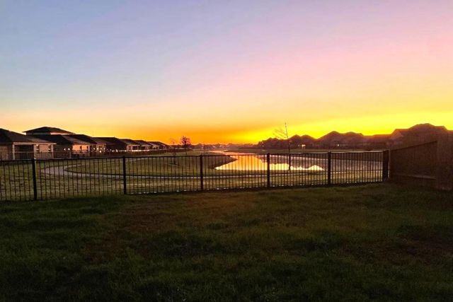 10723 Cliffs View Drive, Rosharon, TX 77583