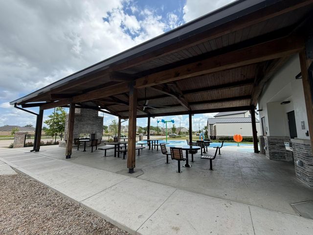 10723 Cliffs View Drive, Rosharon, TX 77583