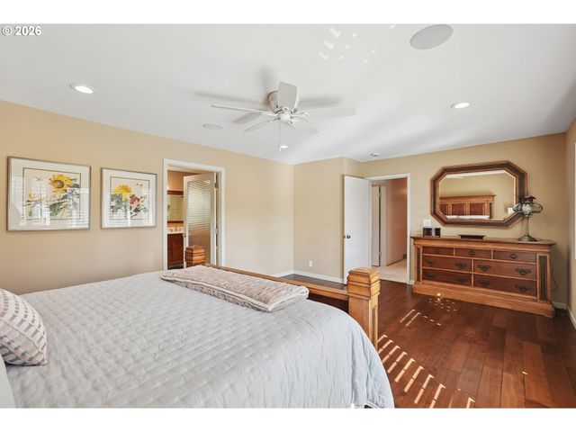 7260 Sw NORTHVALE Way, Portland, OR 97225