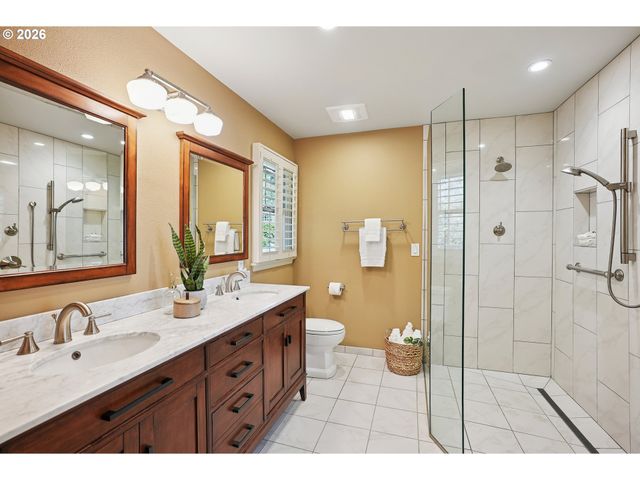 7260 Sw NORTHVALE Way, Portland, OR 97225