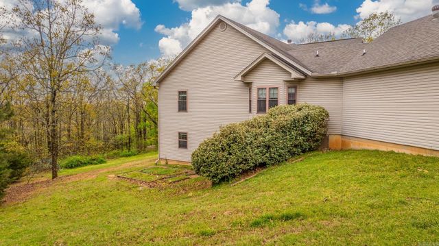 90 Hayes Hill Road, Conway, AR 72032