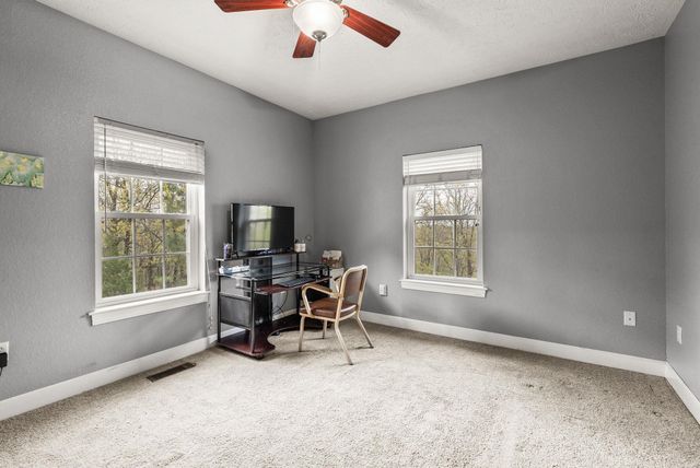 90 Hayes Hill Road, Conway, AR 72032