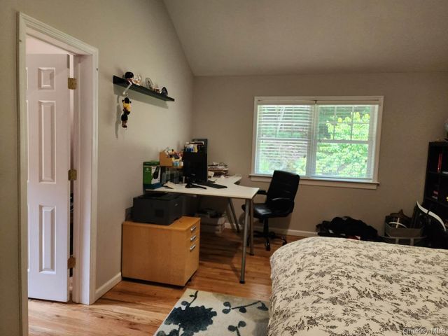1259 N Country Road, Stony Brook, NY 11790