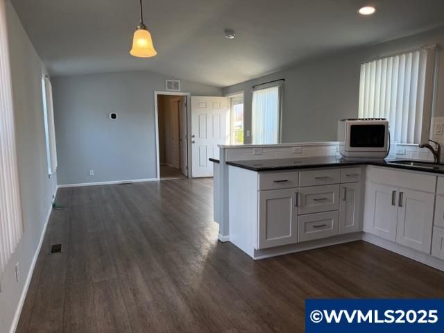 16901 SE Division St 43, Portland, OR 97217