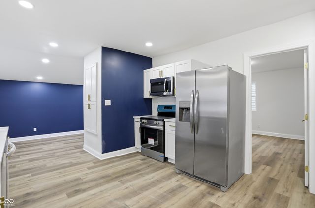 208 N Tacoma Avenue, Indianapolis, IN 46201