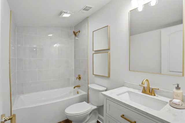 208 N Tacoma Avenue, Indianapolis, IN 46201