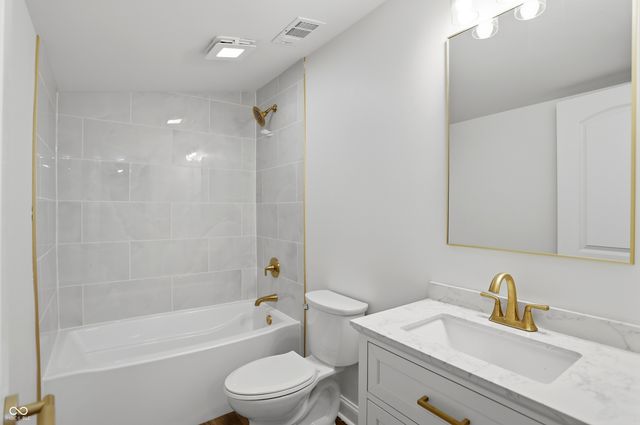 208 N Tacoma Avenue, Indianapolis, IN 46201