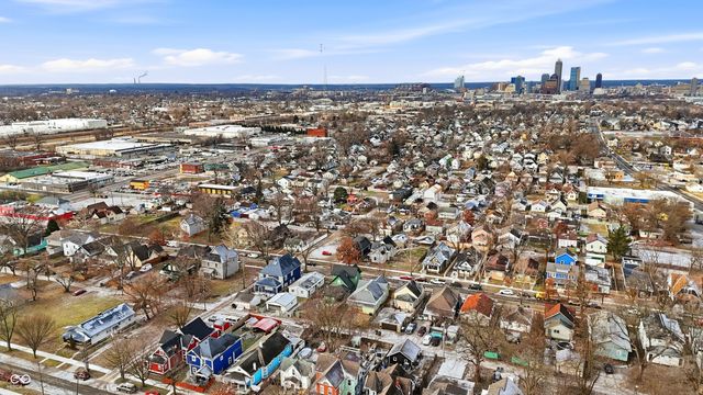 208 N Tacoma Avenue, Indianapolis, IN 46201