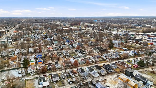 208 N Tacoma Avenue, Indianapolis, IN 46201