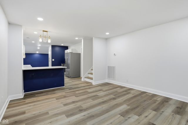 208 N Tacoma Avenue, Indianapolis, IN 46201