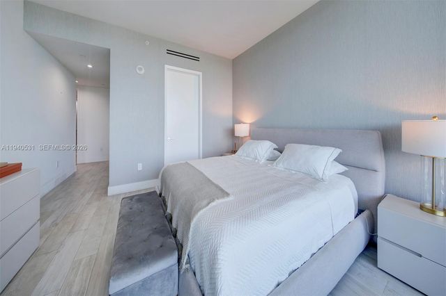 10201 Collins Ave 804, Bal Harbour, FL 33154