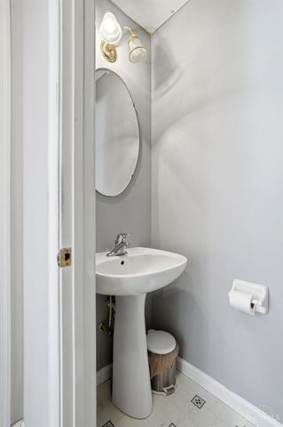 75 Teil Tree Court, Monroe, OH 45050