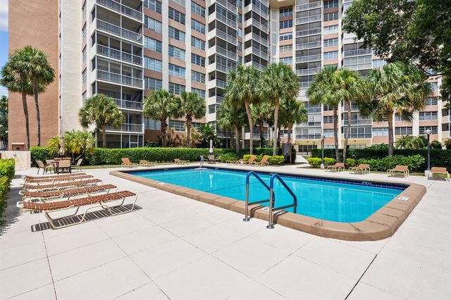 10777 W Sample 207, Coral Springs, FL 33065