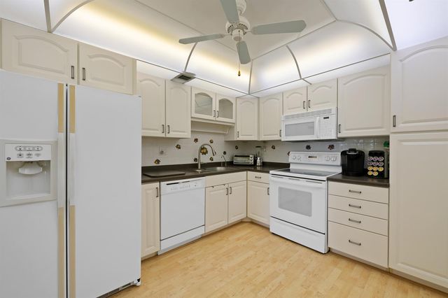 10777 W Sample 207, Coral Springs, FL 33065