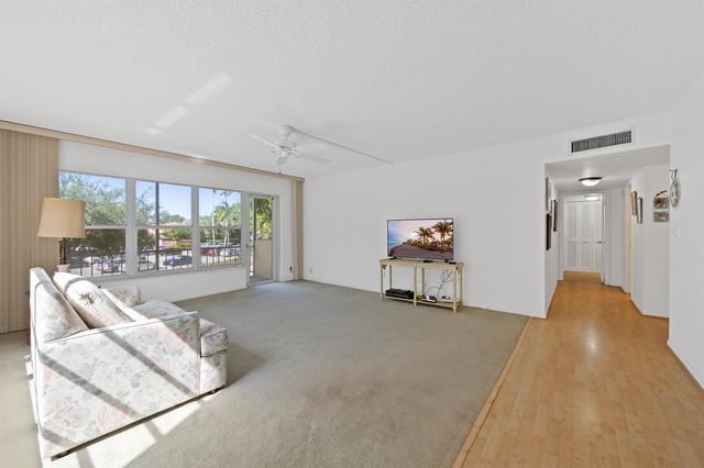 10777 W Sample 207, Coral Springs, FL 33065