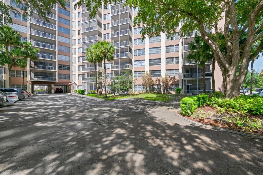 10777 W Sample 207, Coral Springs, FL 33065