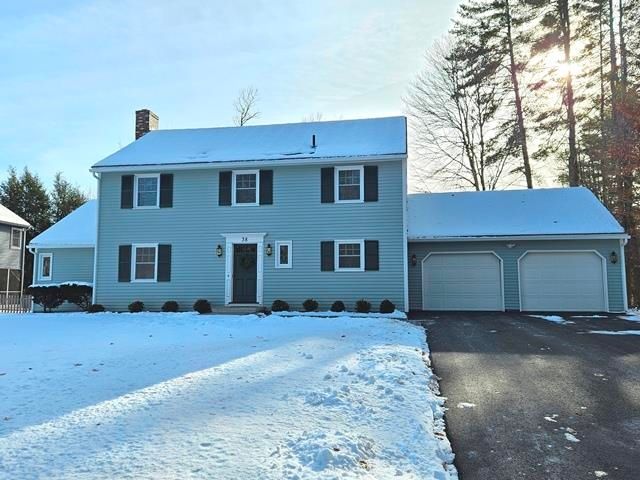 38 Greenbriar Road, Keene, NH 03431