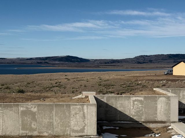 13311 SUNUP LN, Hot Springs, SD 57747