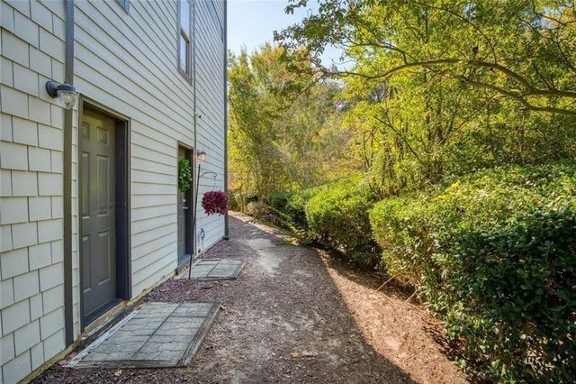 220 Semel NW Circle 138, Atlanta, GA 30309