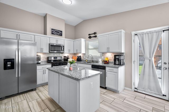 15008 Method Avenue, El Paso, TX 79938