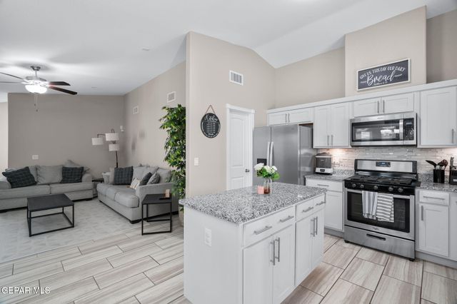 15008 Method Avenue, El Paso, TX 79938