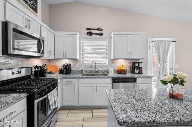 15008 Method Avenue, El Paso, TX 79938