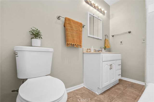 114 N Eucalyptus Avenue 7, Inglewood, CA 90301