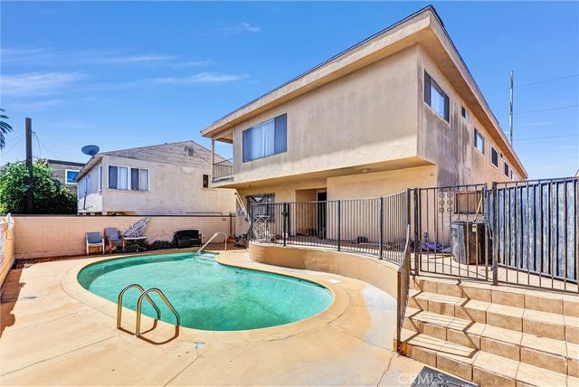 114 N Eucalyptus Avenue 7, Inglewood, CA 90301