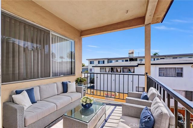 114 N Eucalyptus Avenue 7, Inglewood, CA 90301