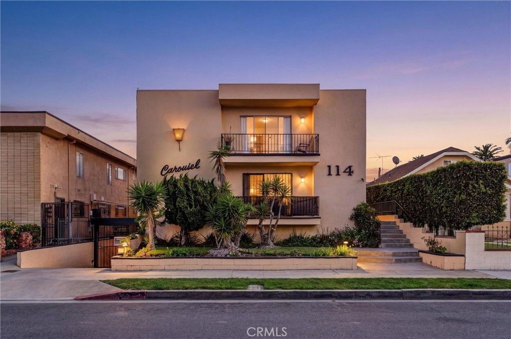 114 N Eucalyptus Avenue 7, Inglewood, CA 90301
