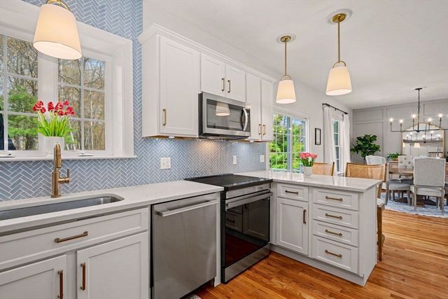 67 Zain Cir 67, Milford, MA 01757