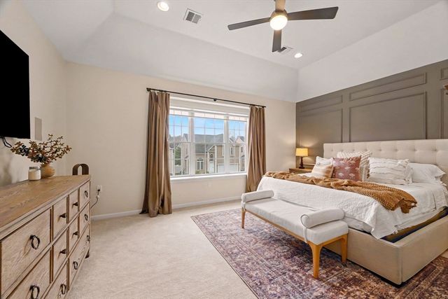 67 Zain Cir 67, Milford, MA 01757