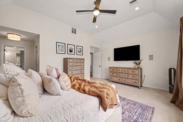 67 Zain Cir 67, Milford, MA 01757