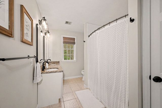 67 Zain Cir 67, Milford, MA 01757