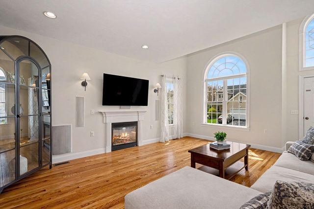 67 Zain Cir 67, Milford, MA 01757