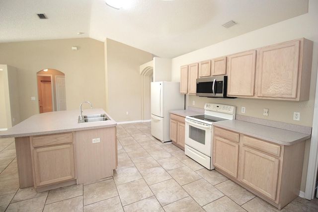 32 RYDING LANE, Palm Coast, FL 32164