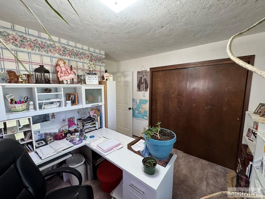 Image 13 of property listing at 275 Washington, American Falls, ID 83211