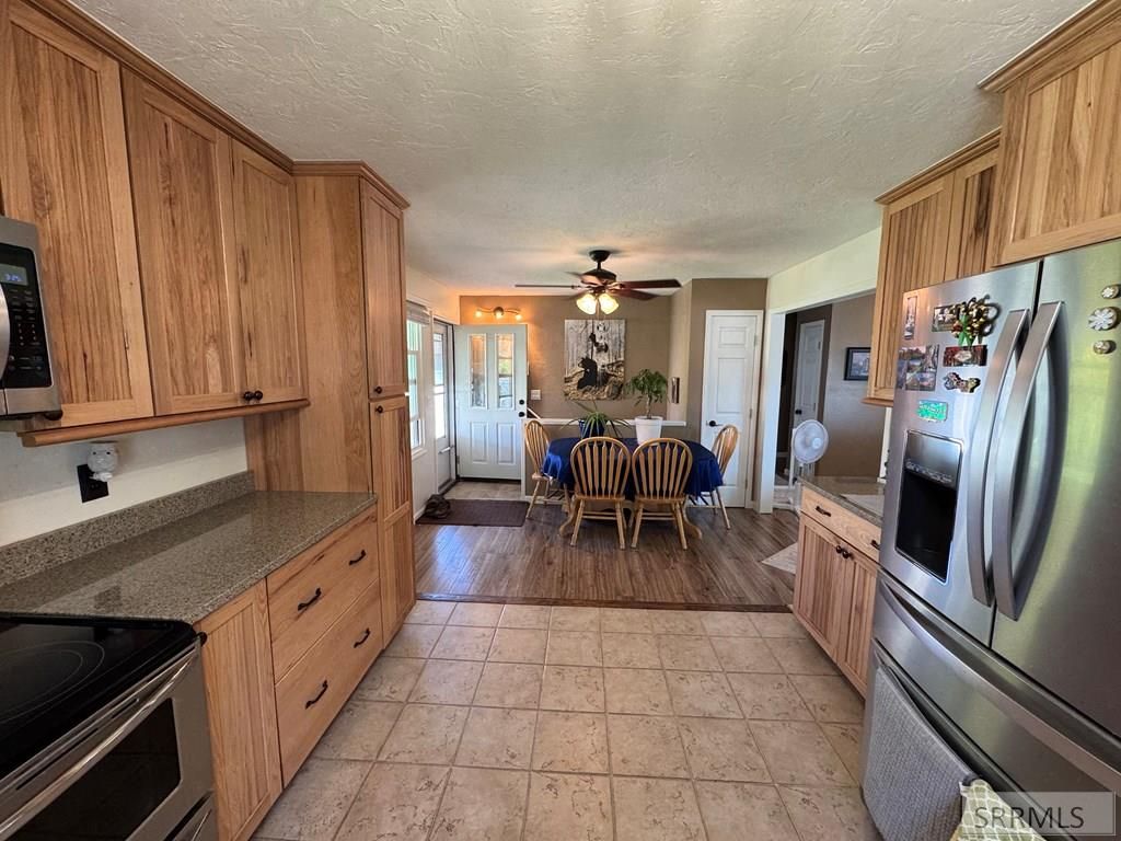 Image 16 of property listing at 275 Washington, American Falls, ID 83211