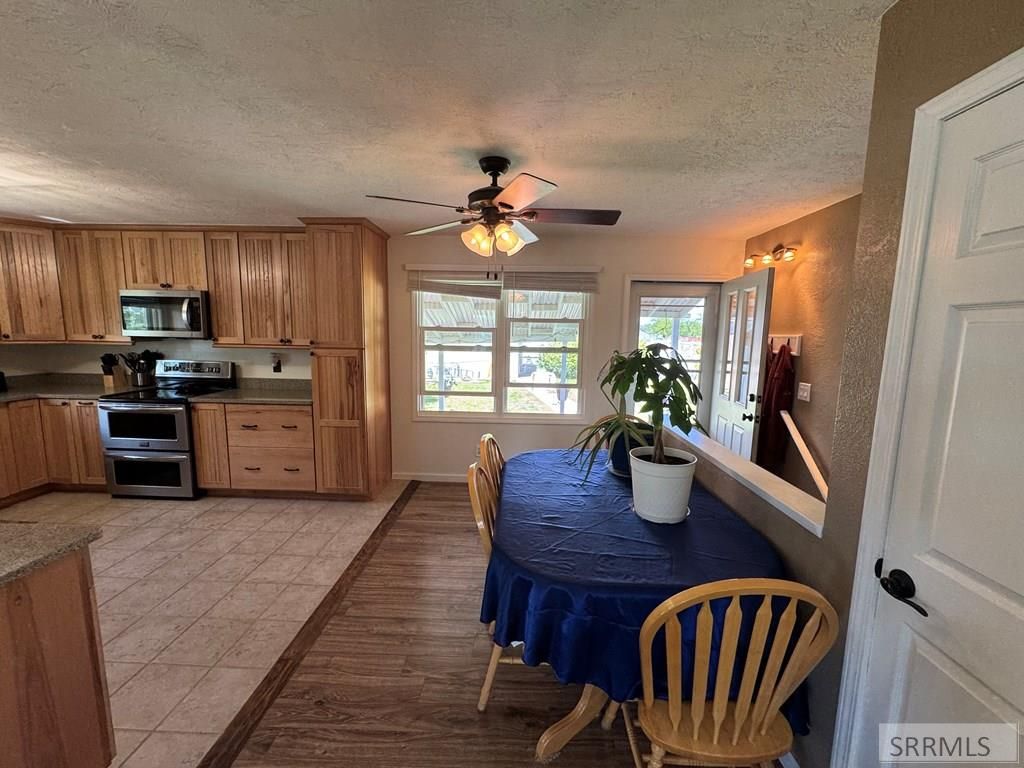 Image 17 of property listing at 275 Washington, American Falls, ID 83211