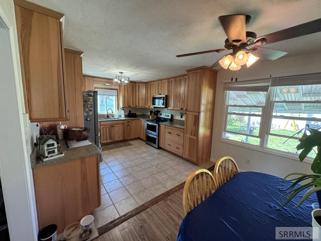 Image 18 of property listing at 275 Washington, American Falls, ID 83211