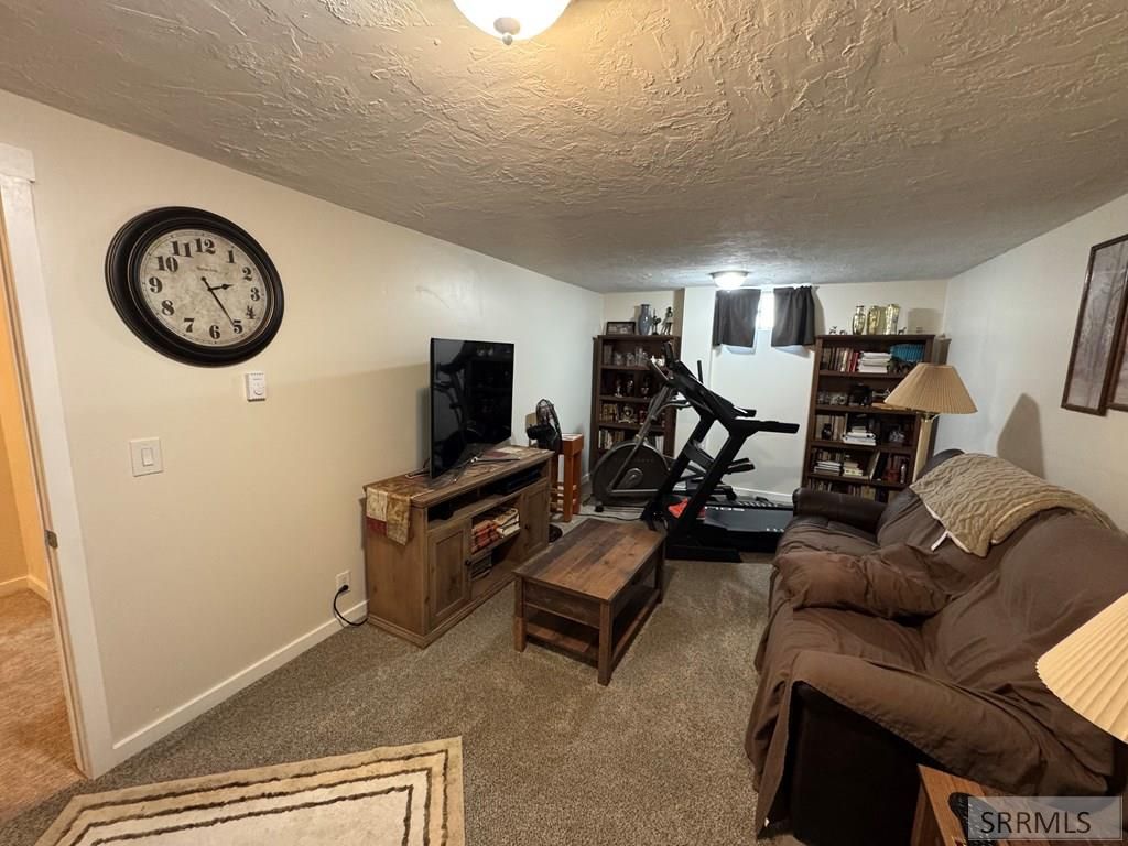 Image 21 of property listing at 275 Washington, American Falls, ID 83211